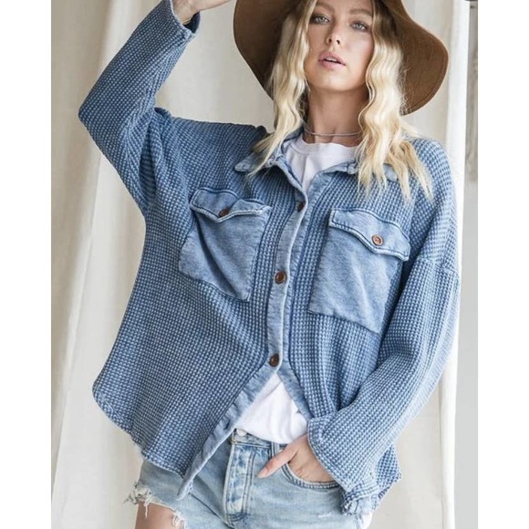 Bucketlist Jackets & Blazers - Bucketlist Blue Vintage Wash Waffle Knit Shacket Size Small